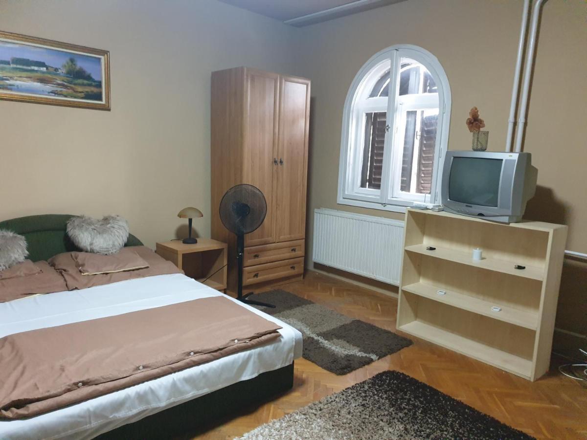 Izisz Debrecín Exteriér fotografie